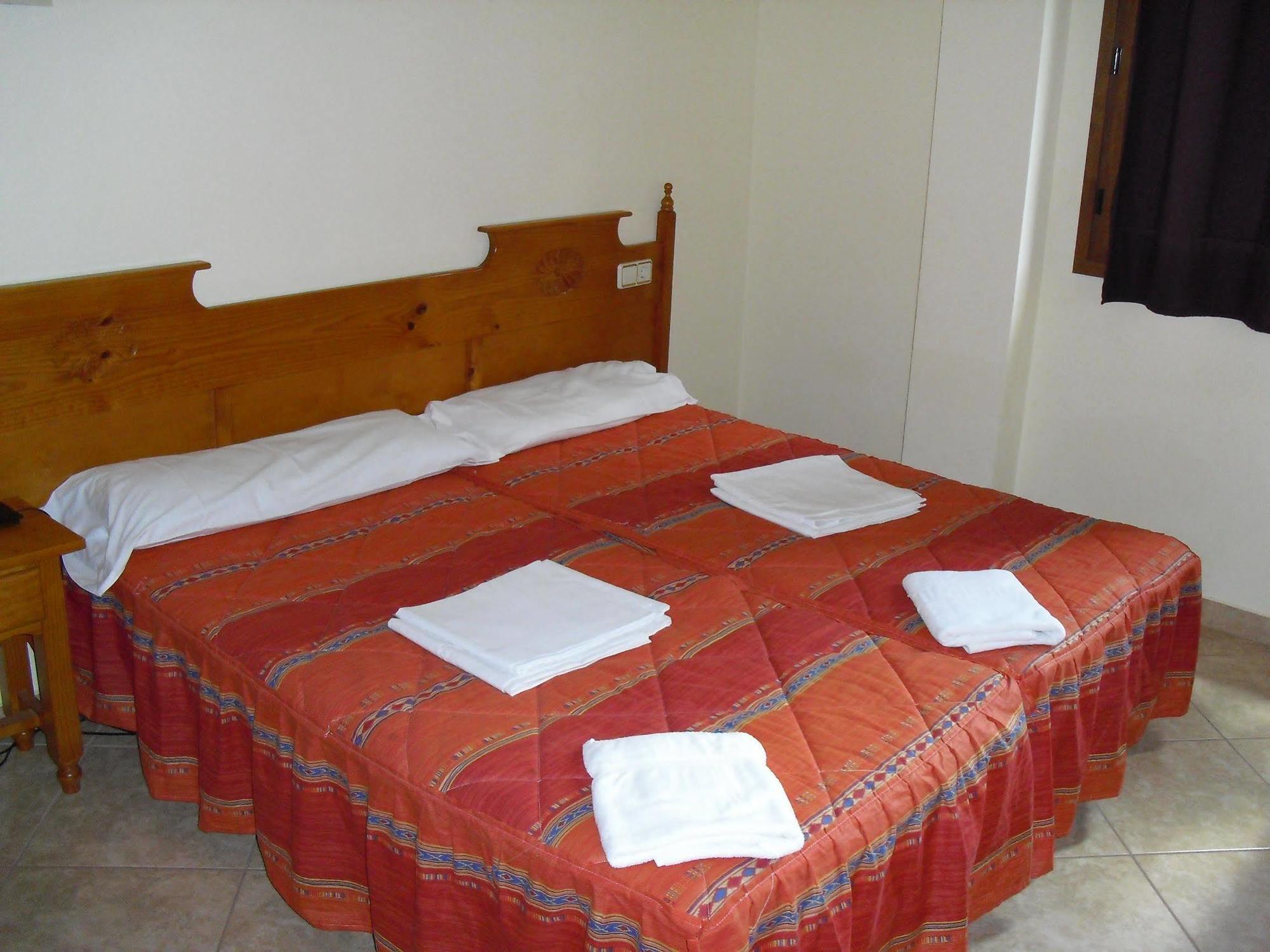Apartamentos Anem 3000 Arans Buitenkant foto